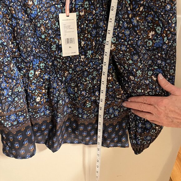 Vineyard Vines Floral Square Neck Long Sleeved Top in XL with Tags - Picture 2 of 5